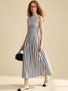 Muvela New Arrival Spring/Summer Gray & White Striped Round Neck Sleeveless Shift Dress, Suitable For Urban Commute - Multicolor - View 2