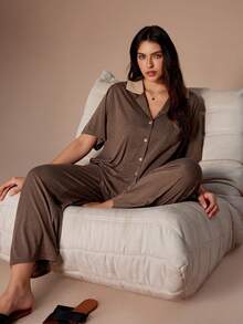 Lazeform Soft & Skin-Friendly Contrast Color French Style Casual Plus Size Women Pajama Set - Coffee Brown - View 1