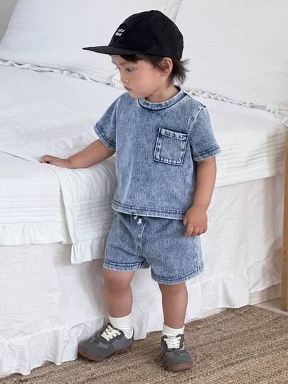SHEIN 2pcs/Set Baby Boy New Fashion Casual Soft Cute Blue Knit Denim Loose Fit T-Shirt And Loose Fit Jeans Shorts Set Spring Summer,For Baby Boys Spring/Summer Dailywear Outfits,Boys Streetwear Outfits,Beach Vacation Outfits For Boys,Boys Summer Boho Outfits,Casual Clothes For Boys ,Graphic Jeans Boys,Toddler Two-Piece Set,2-Year-Old Boys Two-Piece Set,Summer Two-Piece Set,Casual Two-Piece Set,  Baby Denim Two Piece Set, Denim Short Set, Boy Denim Outfits, Denim Set For Baby, Jean Set