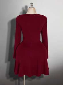 SHEIN ICON 大码女式金属眼装饰宽松连衣裙 - 酒紅色 - 查看 2