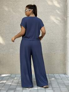 SHEIN EZwear 大码女式纯色蝙蝠袖短袖T恤和阔腿裤休闲两件套 - 淺灰色 - 查看 2