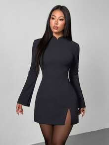 SHEIN PETITE 新款情人节/中国新年服装：复古硬币图案立领修身喇叭袖口优雅红色连衣裙，适合约会和派对穿着 - 深灰色 - 查看 3