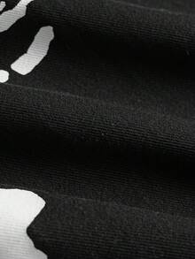 ROMWE MEN Street Life Camisa de manga corta de mezclilla con parches y bordado de calavera para hombre - Negro - Ver 4