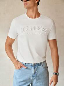 RONVEXI Camiseta gráfica de hombre con eslogan en inglés en relieve 3D de tamaño estándar - Blanco - Ver 5