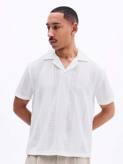 SUMWON Men's White Short Sleeve Textured Knit Polo Shirt With Vertical Stripe Pattern And Classic Collar