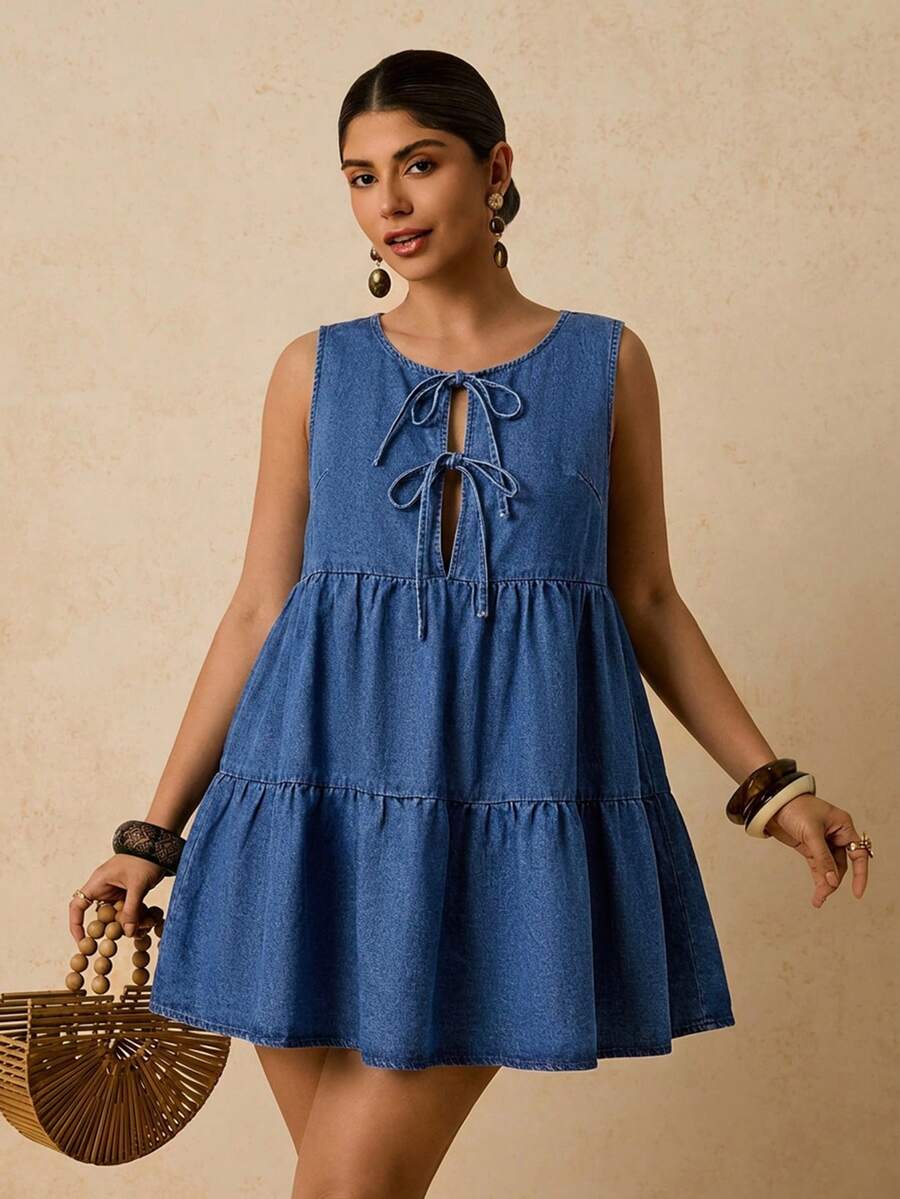 Travachic 大码女式纯色圆领无袖系腰荷叶边下摆牛仔夏季连衣裙 - 藍色 - 查看 1