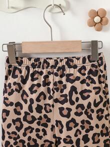 一套女童可爱兔耳豹纹圆领短袖T恤和豹纹打底裤套装，豹纹T恤套装，卡通兔子印花服装 - 杏色 - 查看 4