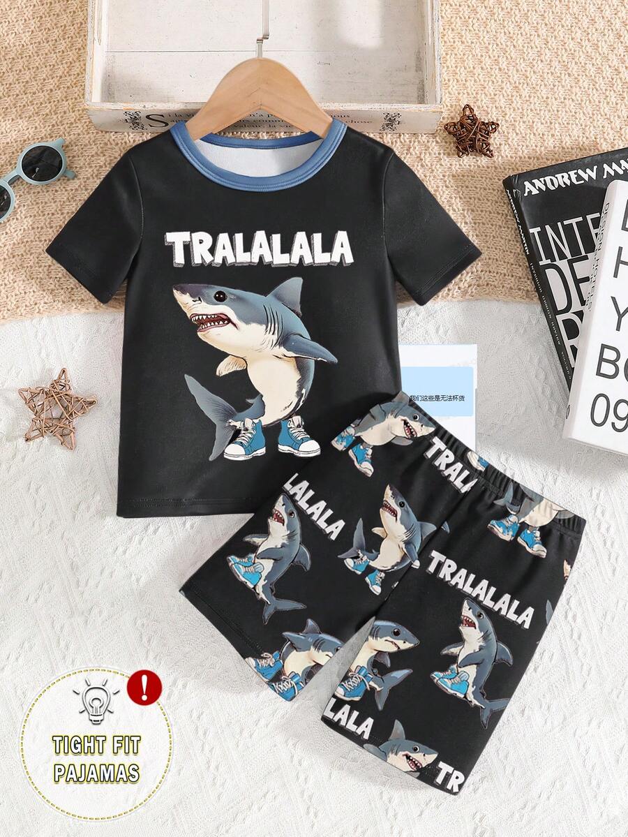 1 zestaw chłopięcy Tralalero Tralala, śliczny, kreskówkowy nadruk rekina, dopasowana koszulka z krótkim rękawem i szorty, modny i fajny, wiosna/lato - Czarne - Zobacz 1