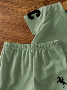 新生兒男嬰鼠尾草綠夏季休閒服裝，親子套裝純棉短袖印花襯衫與鬆緊腰短褲 2 件套套裝 - 綠色 - 查看 3