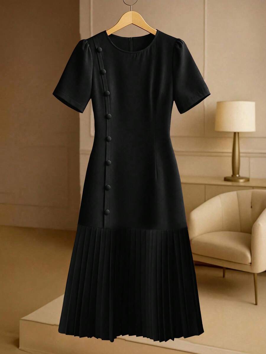 GlowEve CURVE Plus Size Solid Color Minimalist Daily Wear Round Neck Short Sleeve Dress - Black - View 1