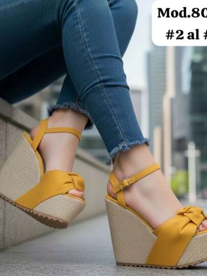 MODELO 960 HEMOSO MODELO DE TACON DE AGUJA SUPER BRILLANTE MUY SUAVE