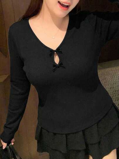 Dazy Plus プラスサイズ女性グレーVネック エラスティック リボン装飾 ホールアウト 長袖Tシャツ