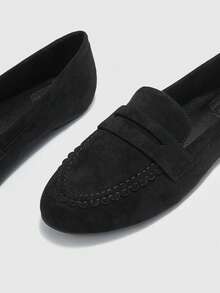 CUCCOO BIZCHIC Women's Simple And Comfortable Flat Loafers - Black - View 7