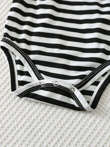 SHEIN 5pcs/Set Newborn Baby Boy Casual Versatile Soft Knit Striped Undershirt Style Outfit Set - Multicolor - View 5