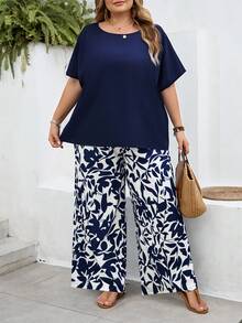 SHEIN CURVE+ Curve Size US22Music Festival, Seaside Vacation, Bohemia2pcs Women Vacation Loose Shirt And Ditsy Floral Pants Set Pants Set Summer Outfit, Summer Tops - Navy Blue - View 3