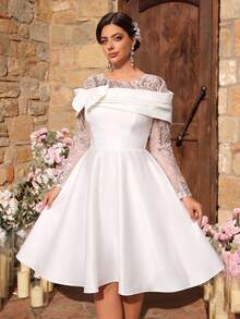 Aureia 大码优雅奢华白色串珠刺绣拼接褶皱蝴蝶结装饰长袖A字裙摆连衣裙，适合晚宴、约会、舞会、婚礼、新娘送礼会、情人节等场合。 - 白色 - 查看 2