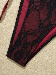 ROMWE Goth Women's New Maroon Base With Black Lace V-Neck Halter Backless Triangle Tie-Up Bikini Swimwear 2-Piece Set, Spring/Summer - Burgundy - View 5