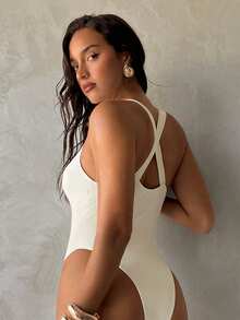 Aloruh 女士新款春夏连体泳衣，纯米色，优雅性感深V领露背设计，金属贝壳装饰，度假沙滩装 - 米色 - 查看 11