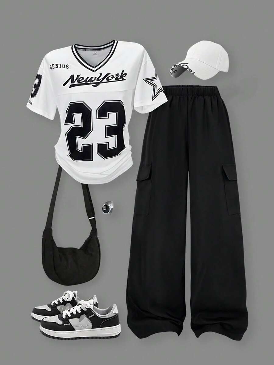 SHEIN ChillGRL Tween 女童休闲字母条纹 V 领露肩宽松 T 恤和数字图案 T 恤搭配酷炫直筒口袋工装裤 2 件套，适合春、夏、秋季的时尚服装 - 黑色 - 查看 1