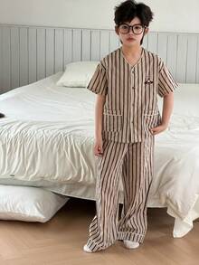 DAZY 男童条纹印花纽扣短袖上衣和裤子睡衣套装（夏季款） - 卡其色 - 查看 7
