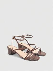 CUCCOO BIZCHIC 女士简约粗跟踝带凉鞋，优雅夏季高跟凉鞋，适合夏季毕业典礼、舞会、度假、返校、大学生等场合，兼具优雅基础款、商务休闲、商务时尚、春季、春假、复活节和圣诞节等场合。 - 彩色 - 查看 6