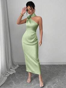 Vestido ajustado elegante y sexy con cuello asimétrico de satén francés, cintura con volantes y flores 3D - Verde - Ver 3