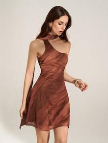 SHEIN Tall 女士扎染无袖褶皱性感时尚迷你连衣裙，女士派对连衣裙，女士派对礼服 - 棕色 - 查看 4
