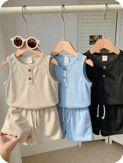 SHEIN 6件套儿童男童休闲无袖圆领上衣和短裤两件套，适合上学、花园、海滩、生日等各种场合，春夏秋冬皆宜，百搭上衣，男童套装，少女套装，校服上衣，儿童男童T恤