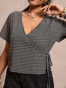 SHEIN VCAY Plus Size Plaid Print Wrap V-Neck Casual Short Sleeve T-Shirt, Summer Tops - Black and White - View 9