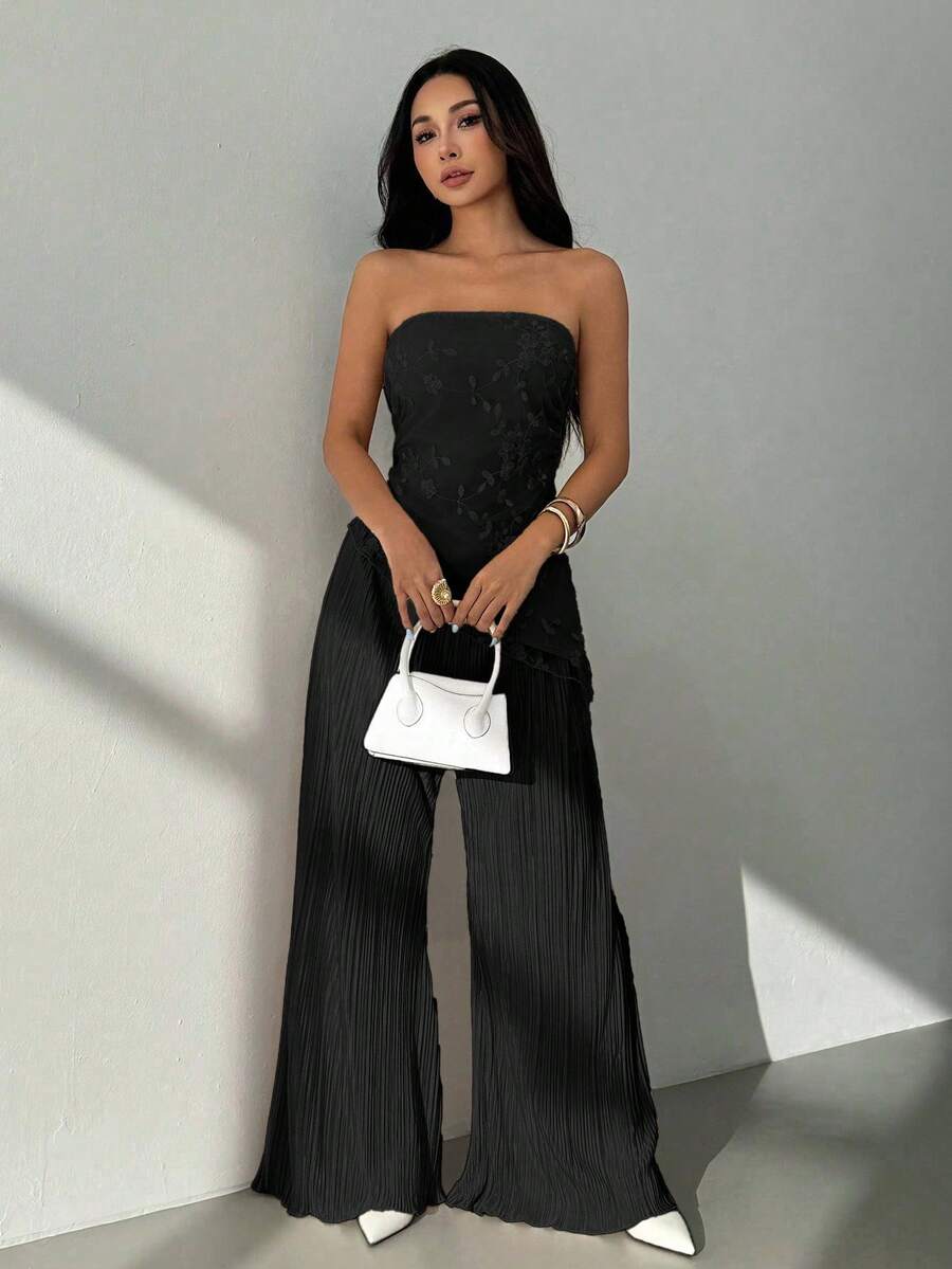 SHEIN PETITE Bộ đồ 2 món dành cho nữ: Áo quây và quần ống rộng màu trơn, thích hợp cho mùa hè. - màu đen - Xem 1