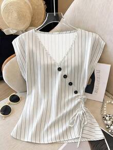 GlowEve Chemise élégante et décontractée pour femmes avec col en V, rayures et décoration de boutons, épaules larges et ourlet à volants - Nude - Voir 5