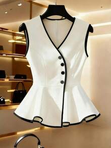 GlowEve Blusa casual sin mangas con cuello en V asimétrico y un solo botón, con volantes en el bajo, de color blanco con negro, elegante y estilizadora, para primavera/verano - Blanco - Ver 1