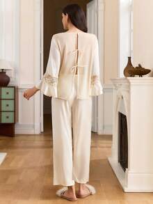 成熟简约浪漫优雅网纱拼接缎面喇叭袖女士睡衣套装 - 香檳色 - 查看 2
