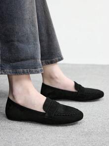 CUCCOO BIZCHIC Women's Simple And Comfortable Flat Loafers - Black - View 4
