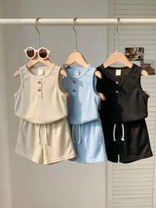 SHEIN 6 pièces Ensemble 2 pièces haut sans manches col rond et shorts pour enfants garçons, décontracté. Polyvalent pour l'école, le jardin, la plage, les anniversaires, le printemps/été/automne/hiver. Hauts assortis, ensembles de tenues pour garçons, ensembles de tenues pour adolescentes filles, hauts d'école, t-shirts pour enfants garçons - Multicolore - Voir 11