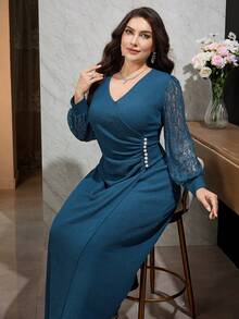 Modelyn Vestido de otoño con cintura ceñida, decoración de encaje de contraste y textura, y adorno de perlas falsas, talla grande - Azul - Ver 7