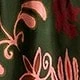 Màu xanh lá cây đậm