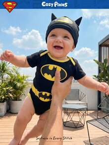 BATMAN X Cozy Pixies 2pcs Baby Boy Bat Pattern Knitted Soft Round Neck Short Sleeve Romper & Hat Set - Black - View 1