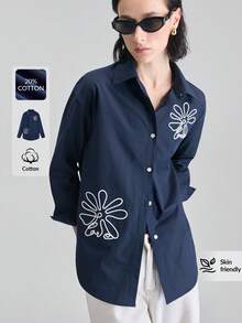 Ontre 2026春夏新款女式衬衫，花卉刺绣，翻领，单排扣，长袖，纯色：藏青色、靛蓝色、深蓝色，撞色刺绣设计，都市时尚，优雅，适合教师、外出、度假、约会、休闲、通勤等场合。 - 藏蓝色 - 查看 2