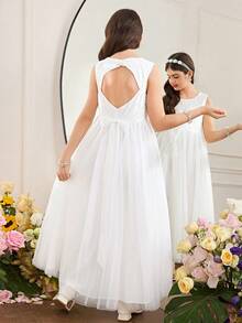 SHEIN 少女优雅圆领无袖蕾丝撞色网纱露背蝴蝶结装饰婚礼花童伴娘公主派对礼服 - 白色 - 查看 4