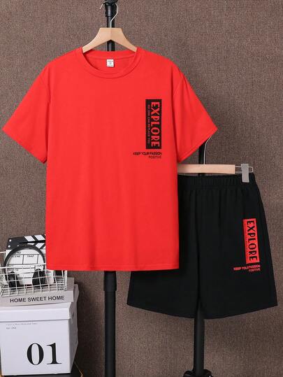 SHEIN 两件套青少年男童休闲纯色字母印花短袖圆领T恤和松紧腰短裤套装，适合春、夏、秋季、户外玩耍、上学、街头穿着、派对、居家休闲等场合。