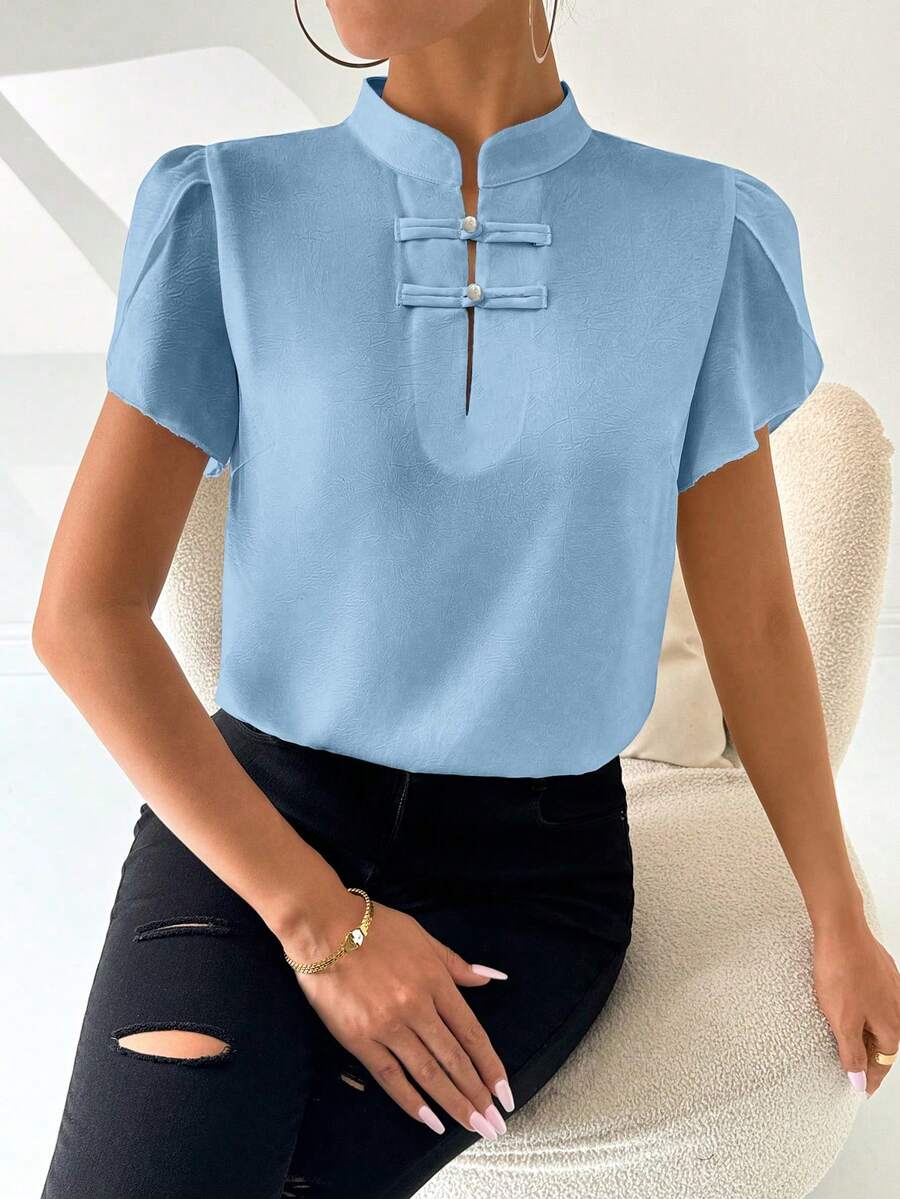 SHEIN Clasi Áo sơ mi nữ kiểu Trung Quốc cài cúc, tay áo họa tiết hoa cánh hoa, kiểu dáng đơn giản, thích hợp cho mùa hè, kỳ nghỉ hoặc tiệc tùng. - Màu xanh lam - Xem 1