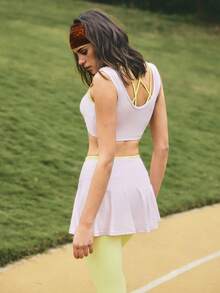 SHEIN Unity Damen Sommer Lässig Sport einfarbiges Crop Top und Mini Rock 2-teiliges Set, Tennis Outfit für Damen, Tennis Top, Athleisure Set, Tennis Kleid, Damen Tennis Outfit für YOGA, Lässig, Frühling, Sommer Outfit für Damen, Ausgehoutfit - Pink - Übersicht 2