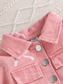 SHEIN 3pcs Baby Girl Spring/Autumn Fashion Sweet Street Style Blue Long Sleeve Denim Jacket With Printed Bow, Matching Blue Denim Skirt And White Camisole Top, Suitable For School, Photography, Street Wear - Pink - View 7