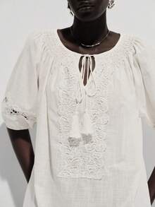 Lumivelle Áo kiểu nữ ren cổ chữ V khoét rỗng, xếp ly tua rua, tay lửng, thích hợp cho kỳ nghỉ xuân/hè. - trắng - Xem 1