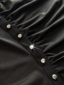 NU&NOW 大码女式黑色镂空性感街头风派对迷你连衣裙，带金属孔眼装饰 - 黑色 - 查看 6