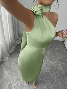 Vestido ajustado elegante y sexy con cuello asimétrico de satén francés, cintura con volantes y flores 3D - Verde - Ver 6