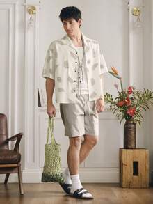 Manfinity BRENVOR 男士热带植物印花衬衫和纯色短裤套装，春夏男士度假衬衫，男士度假装，男士夏季衬衫，男士夏威夷衬衫，男士棕榈树衬衫，男士度假装，男士度假服，男士棕榈树衬衫，男士夏季度假衬衫，男士夏威夷套装 - 白色 - 查看 5