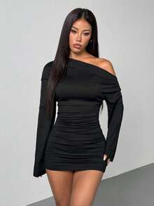 SHEIN PETITE 女款黑色優雅性感時尚夜店風秋季露肩洋裝，極簡休閒不對稱肩露背純色冬季洋裝，適合嬌小女性 - 黑色 - 查看 10