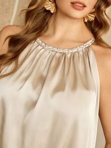 Roveilla 加大码女式杏色缎面衬里荷叶边下摆无袖吊带背心，配有编织抽绳领口，宽松版型，优雅法式浪漫复古风格，适合通勤、商务、海滩、休闲等场合，简约百搭，可作伴娘吊带背心，春夏新品 - 杏色 - 查看 3